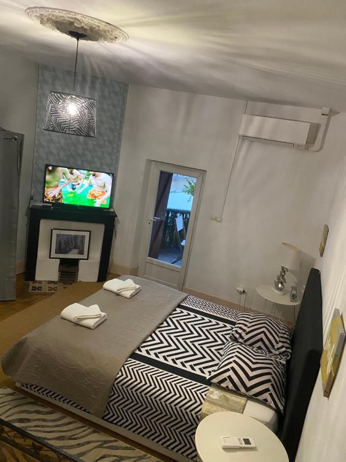 La Casa Du Port, Chambres, Suite Privee, Appartement Avec Vue Sur La Riviere Capendac Kültér fotó